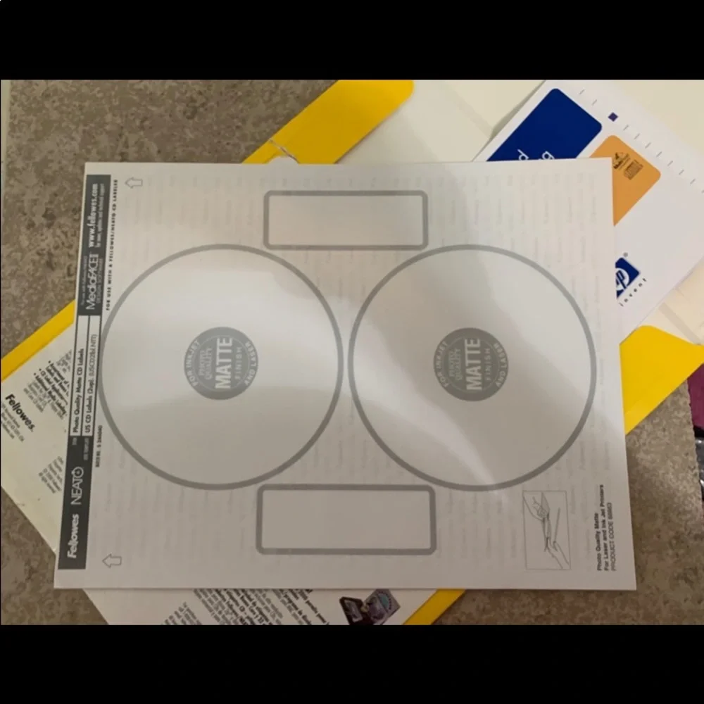 Fellowes Neato Cd Labels Matte. (6) Sheets.